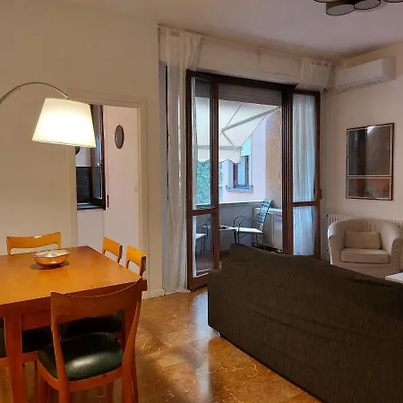 Apartment Castiglione Near The Center *